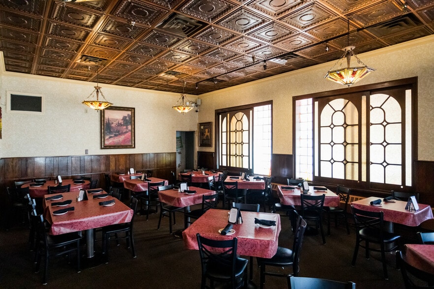 More Photos Of 3401 Riopelle St, Detroit Restaurant For Sale