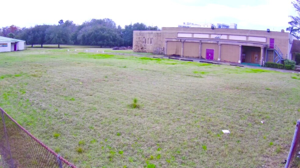 More Photos Of 2335 N Davis St, Jacksonville Religious Facility For Sale