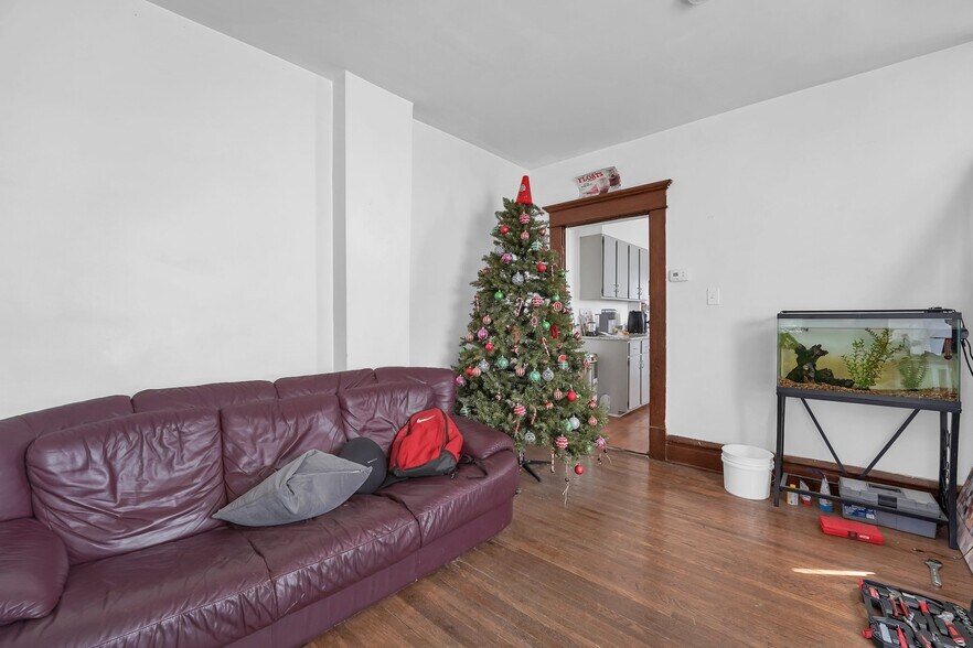 More Photos Of 2406-2408 Indianola Ave, Columbus Apartments For Sale