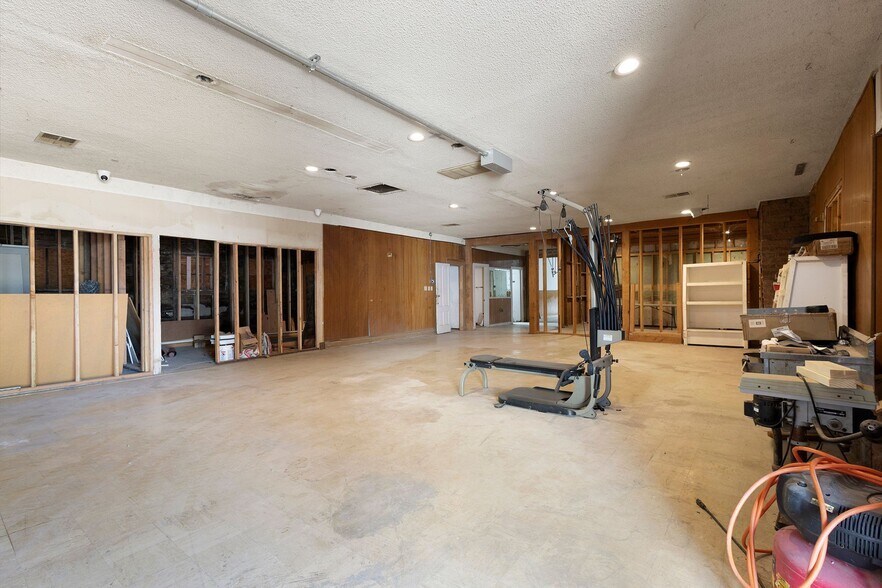 More Photos Of 128 S Colusa St, Willows Specialty For Lease