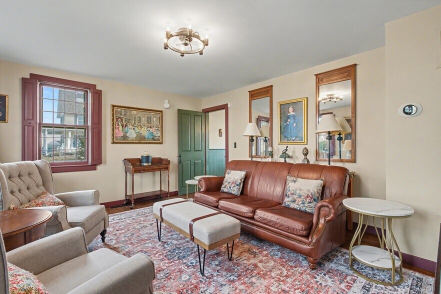 More Photos Of 11 Smith Ave, Niantic Office Residential For Sale