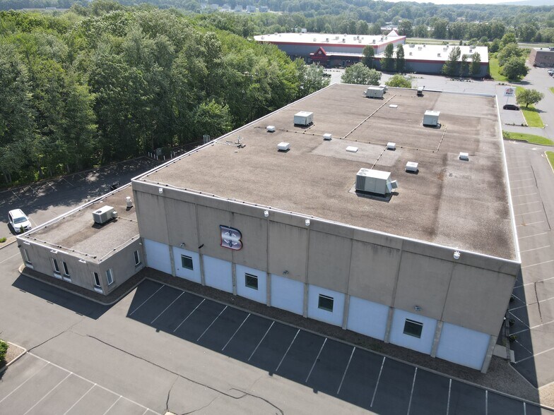 More Photos Of 240 Spring St, Southington Warehouse For Sale