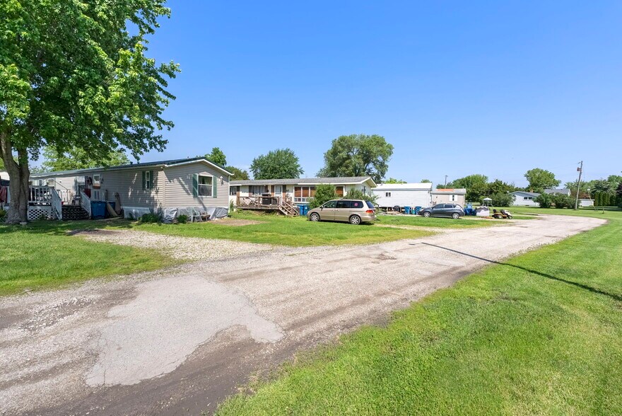 More Photos Of 109 S Pearl St, Atkinson Manufactured Housing Mobile Home Park For Sale