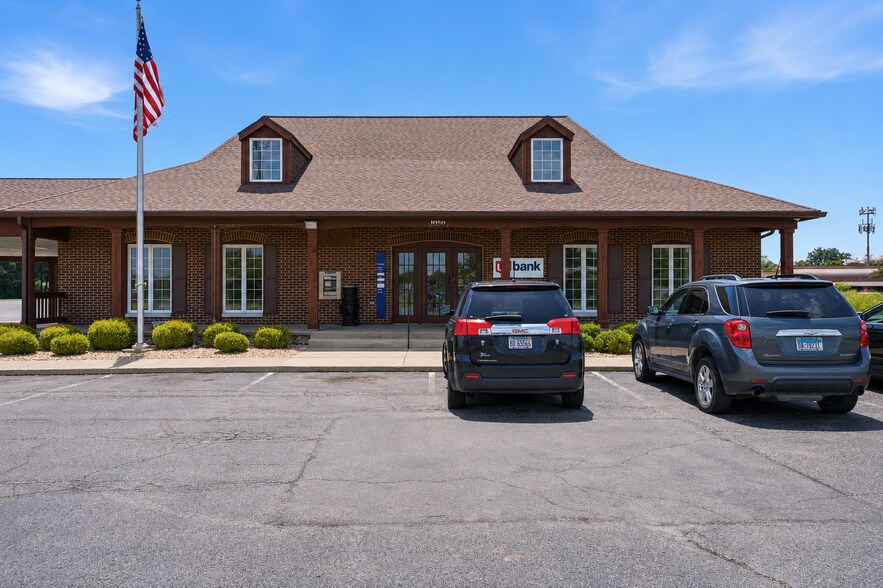 Primary Photo Of 1050 Camp Jackson Rd, East Saint Louis Bank For Sale