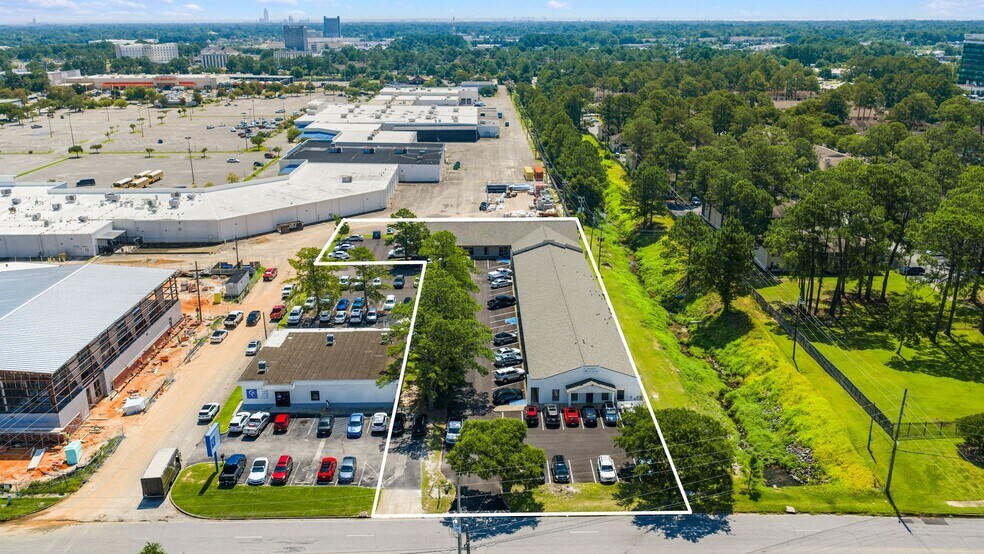 More Photos Of 857 Downtowner Blvd, Mobile Office For Sale