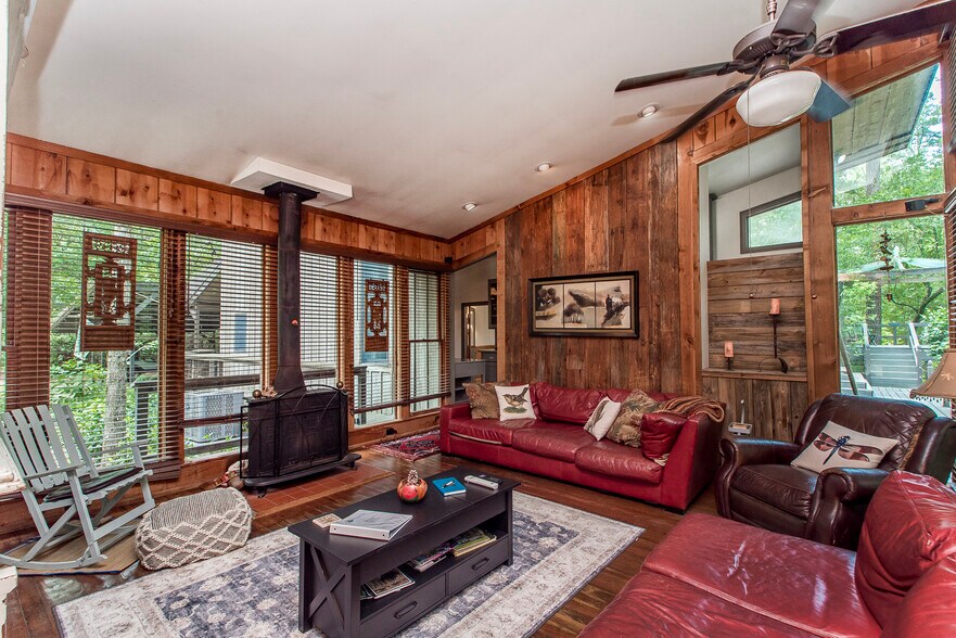 More Photos Of 11030 Garden Ln, Folsom Specialty For Sale