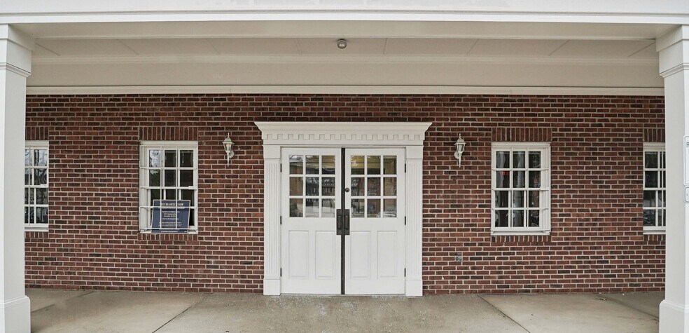 More Photos Of 5519 Franconia Rd, Alexandria Bank For Sale