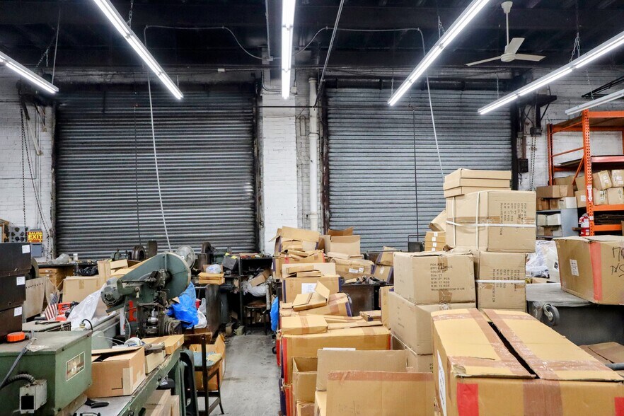 More Photos Of 460 Troutman St, Brooklyn Manufacturing For Sale