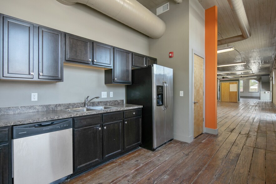 More Photos Of 159 Maxwell St, Fayetteville Office Residential For Sale