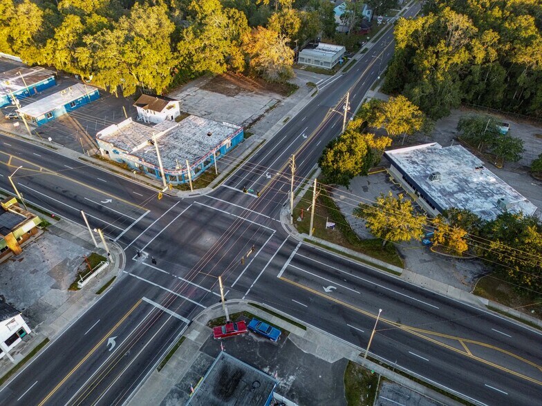 More Photos Of 2301 NW 6th St, Gainesville Freestanding For Sale