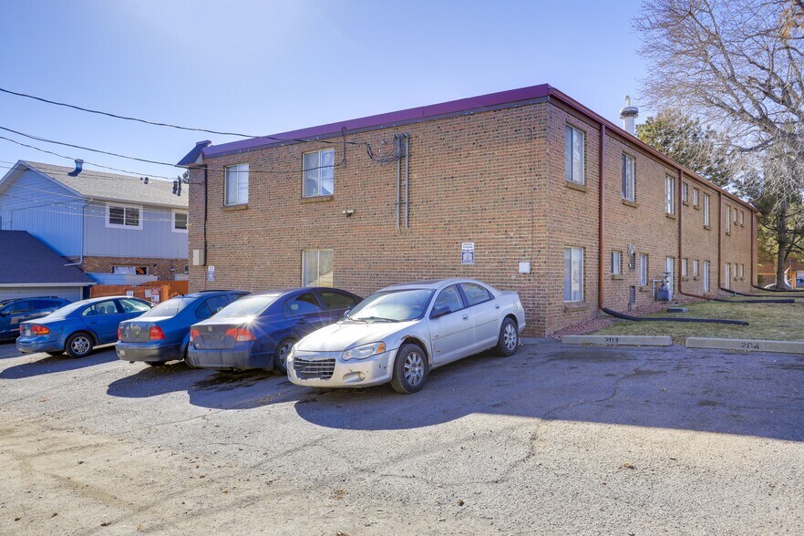 More Photos Of 3300 S Clarkson St, Englewood Apartments For Sale
