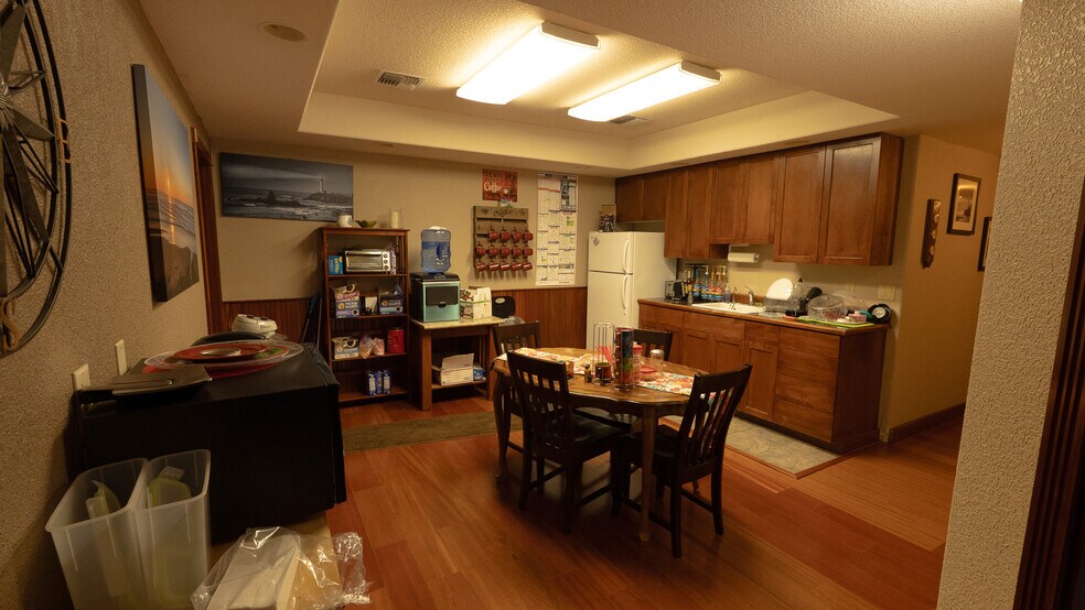 More Photos Of 360 NW Vermont St, Bend Office Residential For Lease
