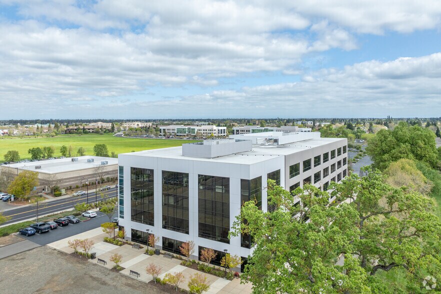 More Photos Of 8220 Longleaf Dr, Elk Grove Office For Lease
