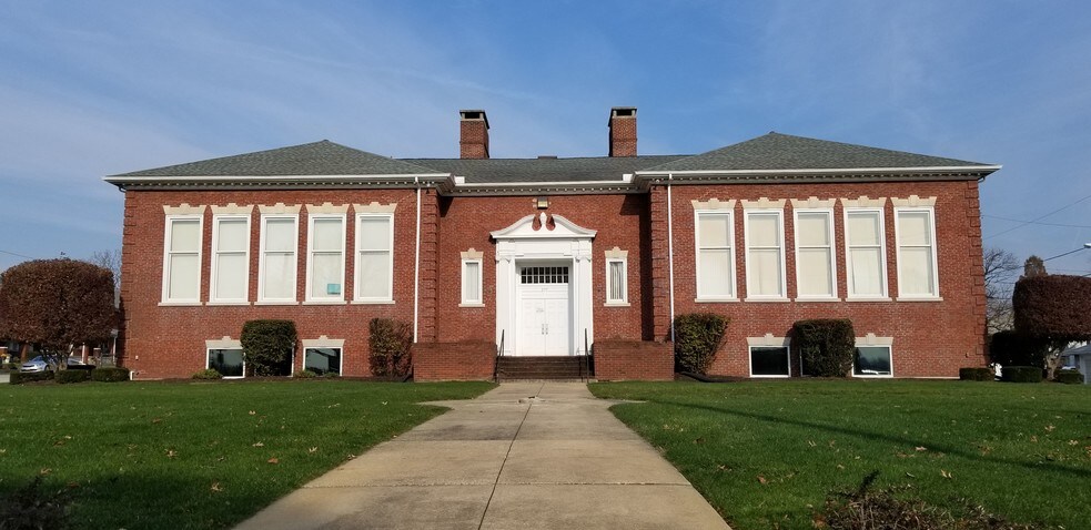 Primary Photo Of 517 Carlisle Ave, York Office For Lease