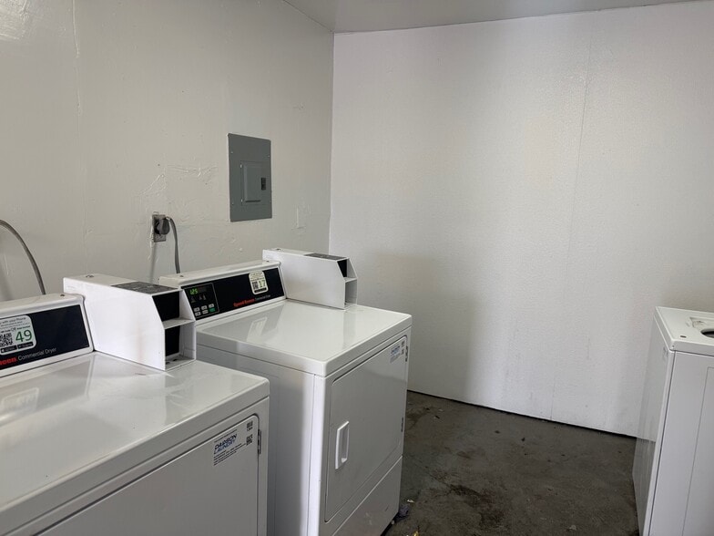 More Photos Of 900-1208 E Carey Ave, North Las Vegas Apartments For Sale