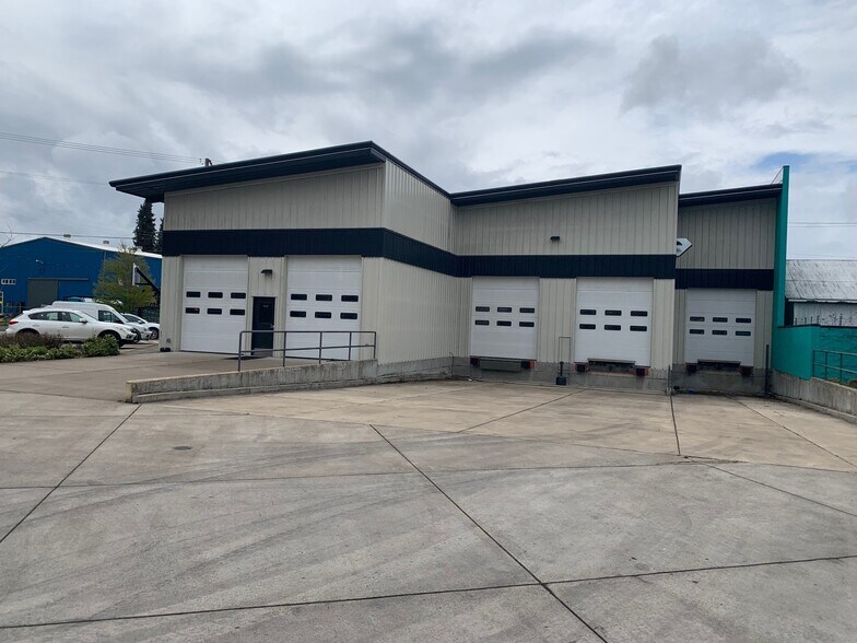 Primary Photo Of 135 Blair Blvd, Eugene Industrial For Lease
