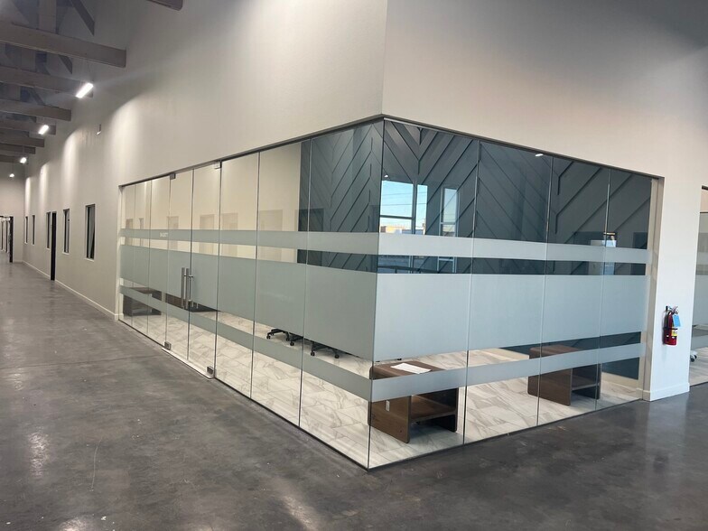 More Photos Of 1701 & 1801 Bassett Ave, El Paso Coworking Space