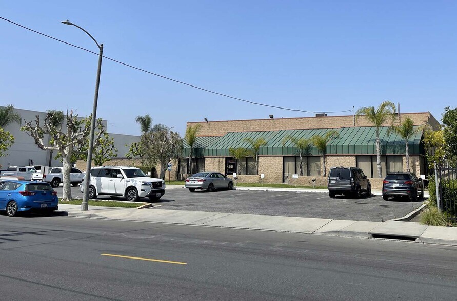 More Photos Of 6001 Obispo Ave, Long Beach Warehouse For Sale