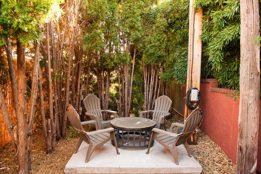 More Photos Of 45 Birch Blvd, Sedona Medical For Lease
