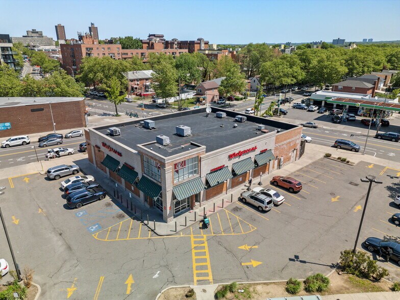 Primary Photo Of 7315 Kissena Blvd, Flushing General Retail For Sale