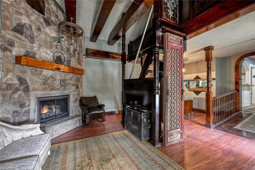 More Photos Of 10858 Ravenna Rd, Twinsburg Storefront Retail Office For Lease