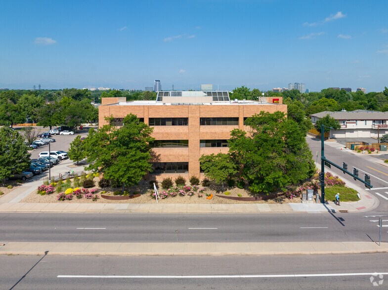 More Photos Of 1001 S Monaco Pky, Denver Office For Lease