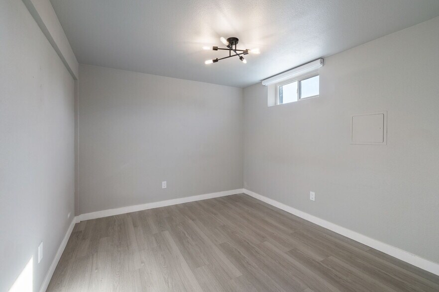 More Photos Of 943 S Wells Ave, Reno Specialty For Sale