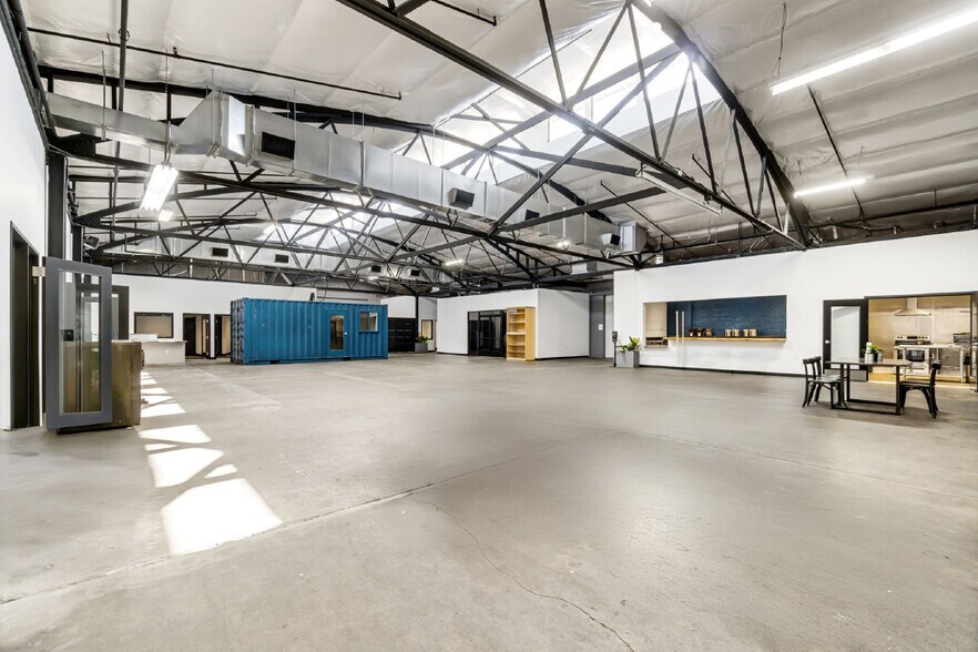 More Photos Of 531 Fulton St, Fresno Freestanding For Lease