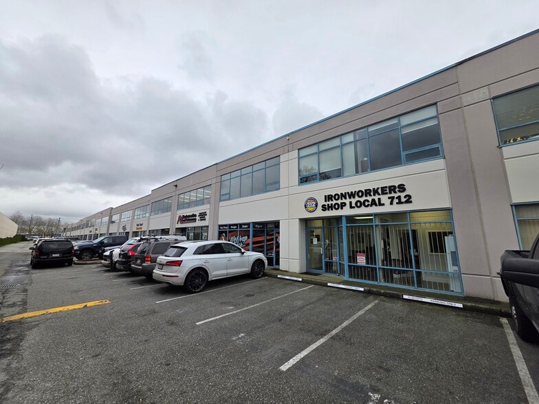 More Photos Of 1833 Coast Meridian Rd, Port Coquitlam Warehouse For Sale