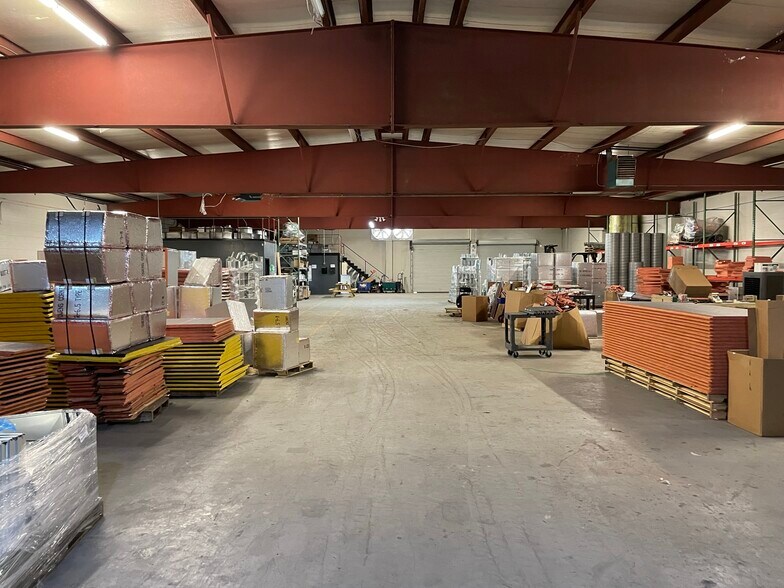 More Photos Of 385 E Washington St, Starke Industrial For Lease