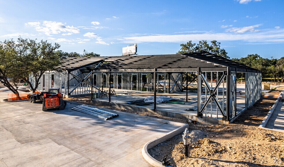 More Photos Of 17206 Blanco Rd, San Antonio Office For Sale