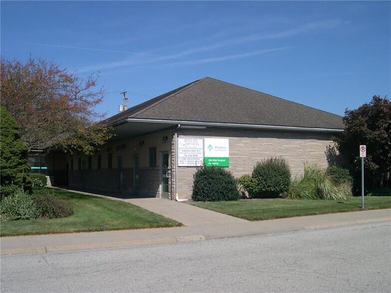 More Photos Of 1629 Union Ave, Natrona Heights Medical For Sale