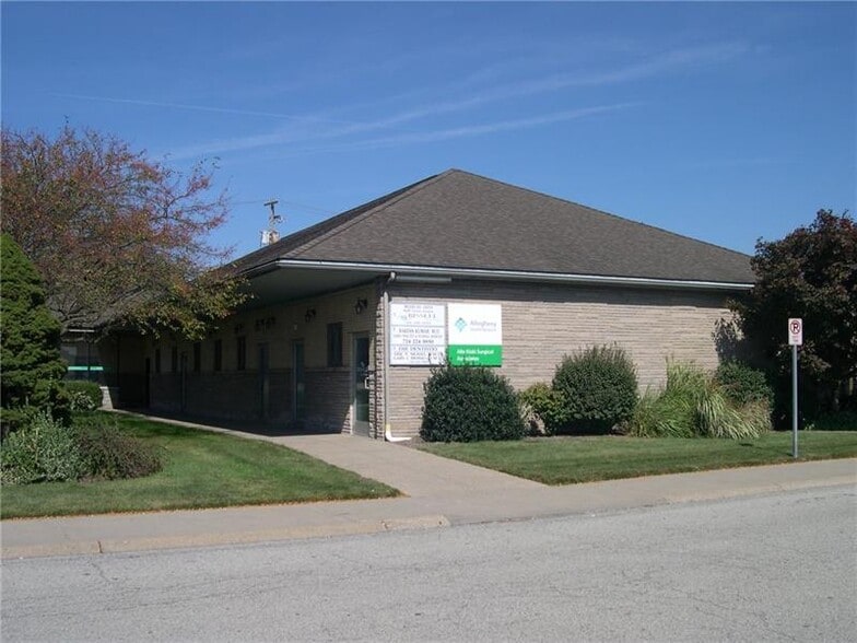 More Photos Of 1629 Union Ave, Natrona Heights Medical For Lease