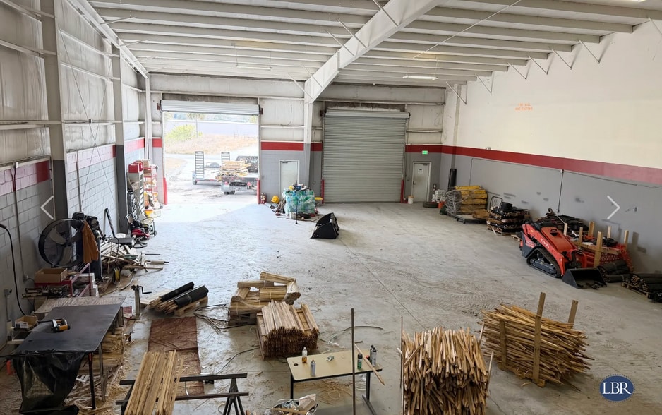 More Photos Of 480 Distribution Dr, Melbourne Warehouse For Lease