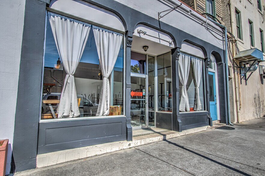 More Photos Of 215 10th St, Augusta Storefront Retail Residential For Sale