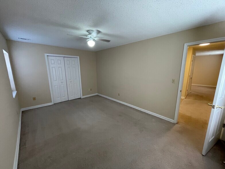 More Photos Of 224 Garfield St, McMinnville Apartments For Sale