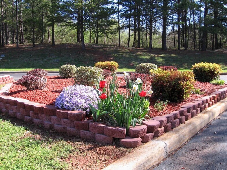 More Photos Of 100 Village Sq, Russellville Apartments For Sale