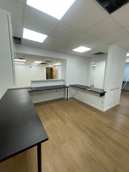More Photos Of 115 Christopher Columbus Dr, Jersey City Medical For Lease