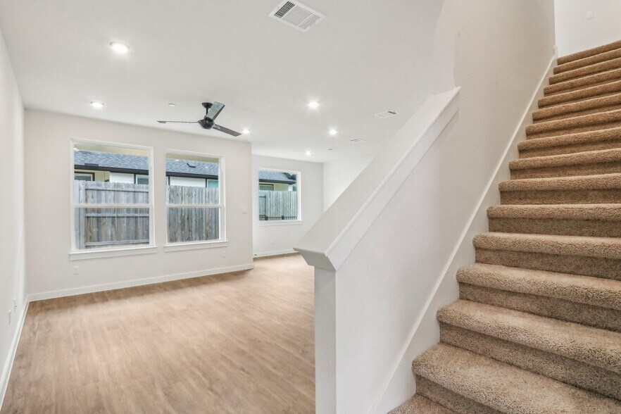 More Photos Of 2600 Gattis School Rd, Round Rock Multifamily For Sale