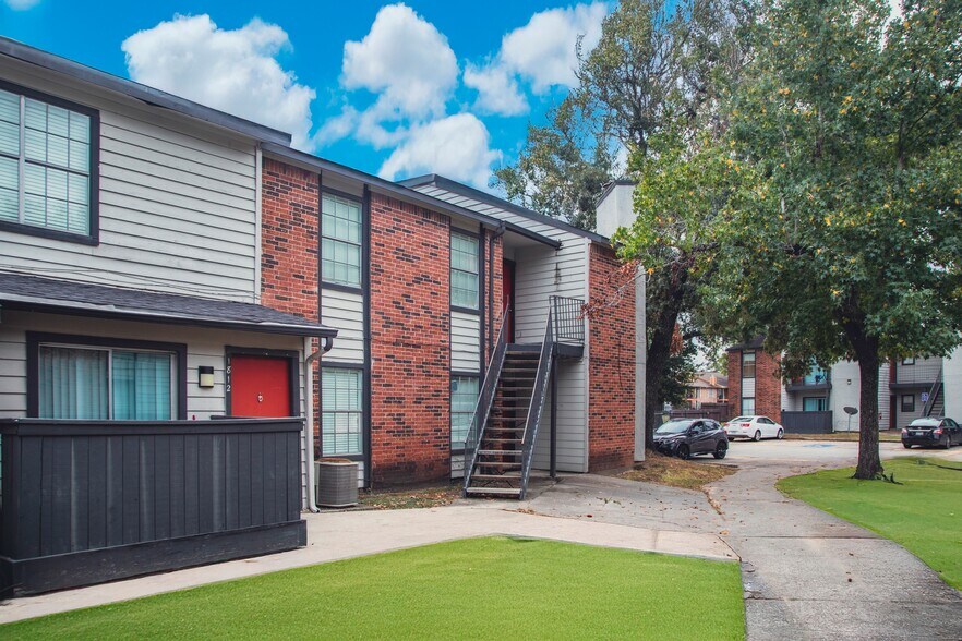 More Photos Of 22715 Imperial Valley Dr, Houston Apartments For Sale