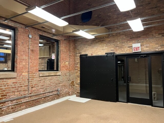 More Photos Of 800 W Huron St, Chicago Loft Creative Space For Lease