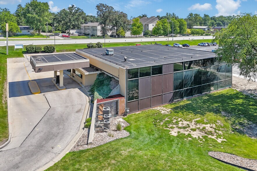 More Photos Of 3910 Lincoln Way, Ames Bank For Sale