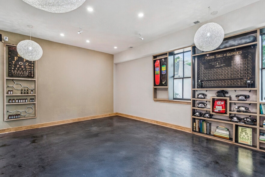 More Photos Of 692 Kirkwood Ave SE, Atlanta Storefront Retail Residential For Sale