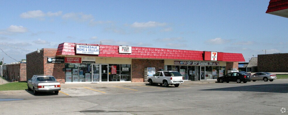 More Photos Of 9600-9604 N Council Rd, Oklahoma City Freestanding For Lease