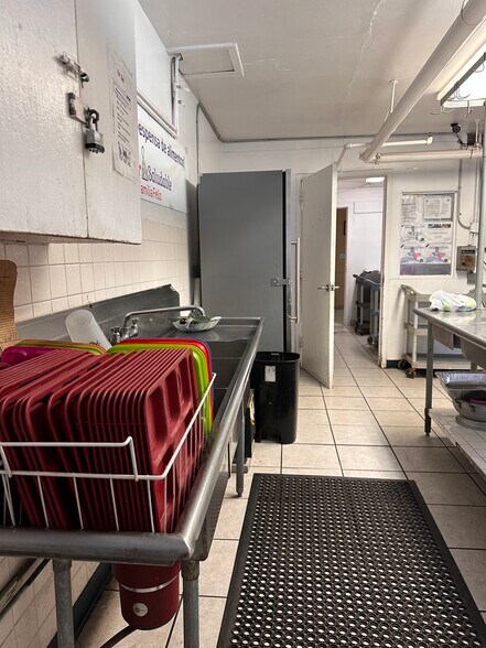 More Photos Of 7722 North Loop Dr, El Paso Specialty For Sale