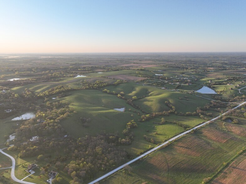 More Photos Of 1326 Timber Ridge Ave, Van Meter Land For Sale