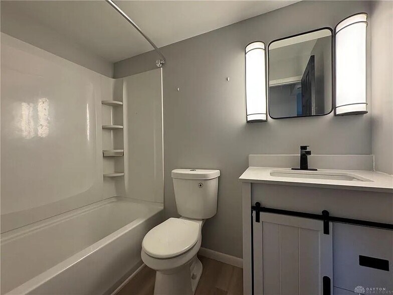 More Photos Of 30 Poinciana Dr, Dayton Apartments For Sale
