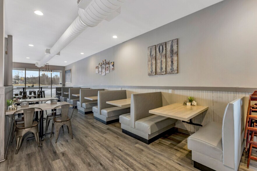 More Photos Of 2235 Bauer Rd, Batavia Unknown For Lease