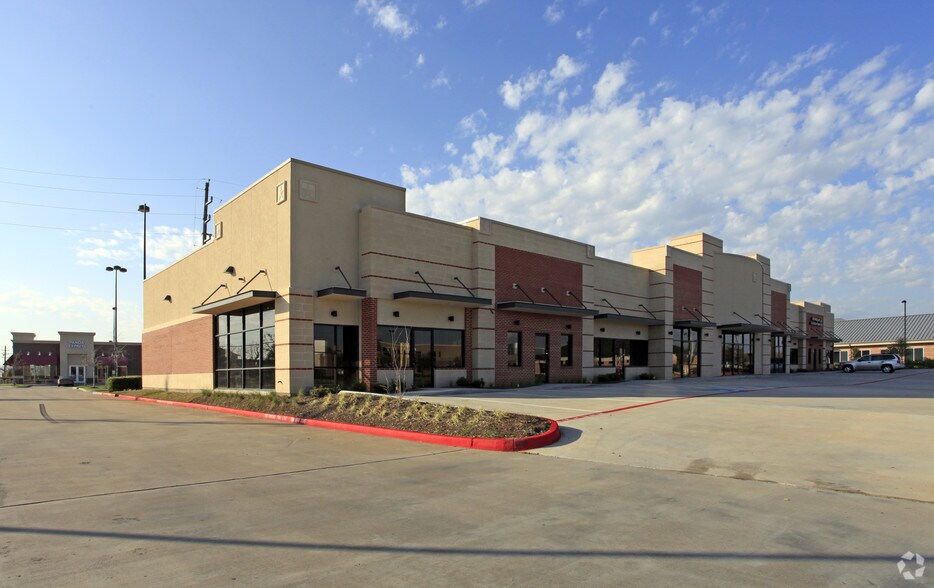 Primary Photo Of 1403 Highway 6, Sugar Land Medical For Lease