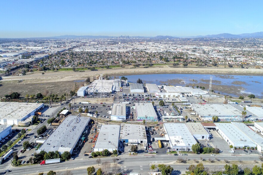 More Photos Of 7305 Paramount Blvd, Pico Rivera Industrial For Sale